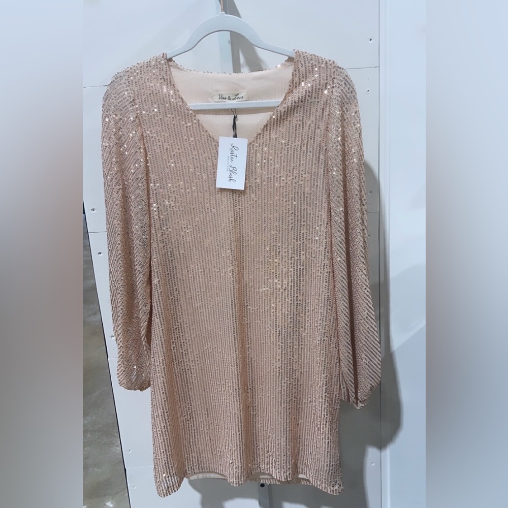 A Grand Party Gold Sequin Dress